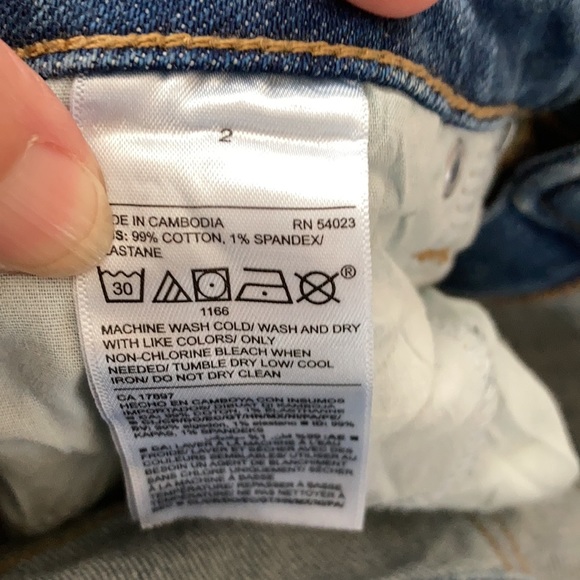 Old Navy Denim Skirt Size 2 - Picture 4 of 7